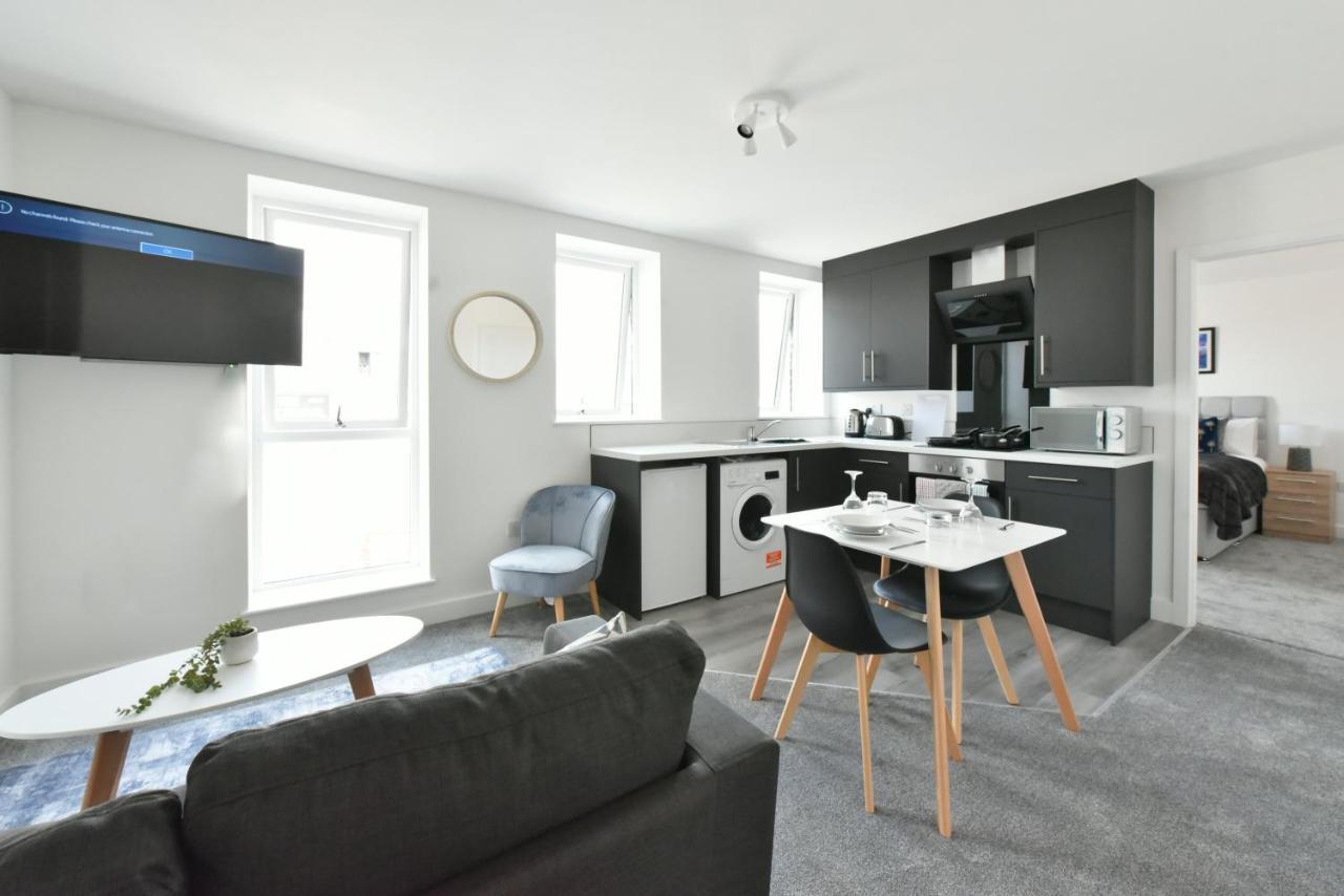 Aparthotel The Breath Taking Cube à Pontefract Extérieur photo